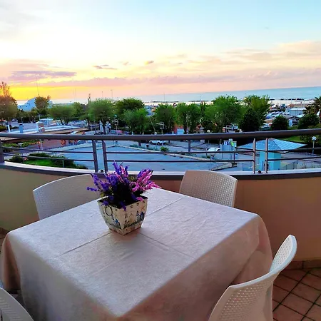 Vistamare Bluemar - Living The Sea - 120Mq Apartment Cattolica Exterior photo
